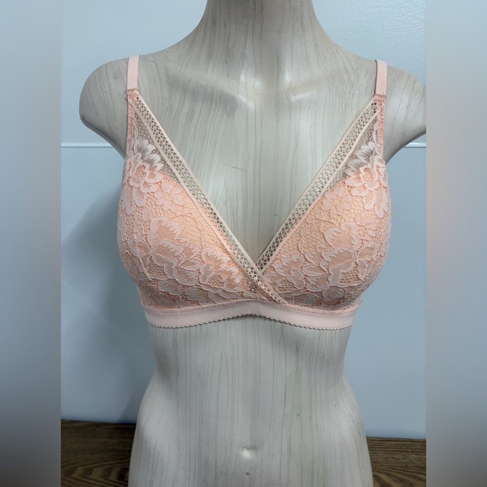 Knix | Lace Deep V Lightly Lined Bralette